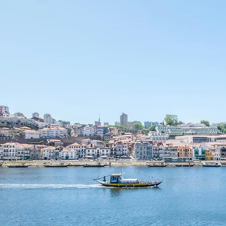 Oporto Street Fonte Taurina - Riverfront Suites (Adults Only)