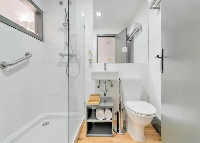 Oporto Street Fonte Taurina - Riverfront Suites (Adults Only) Gasthof