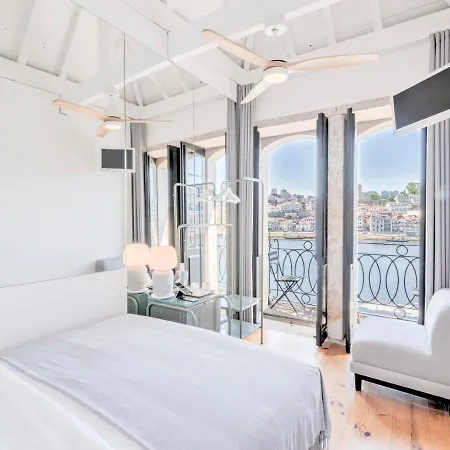 Oporto Street Fonte Taurina - Riverfront Suites (Adults Only) 3*