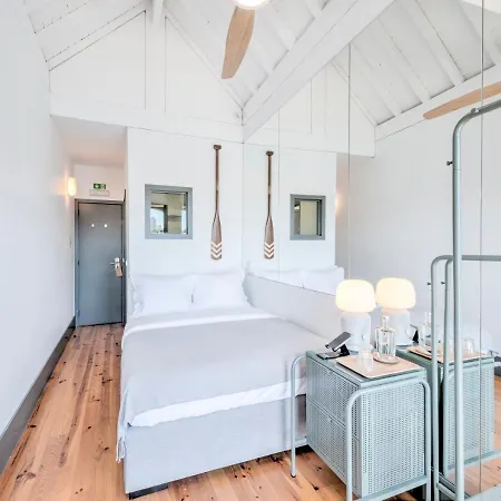 Oporto Street Fonte Taurina - Riverfront Suites (Adults Only) 2*